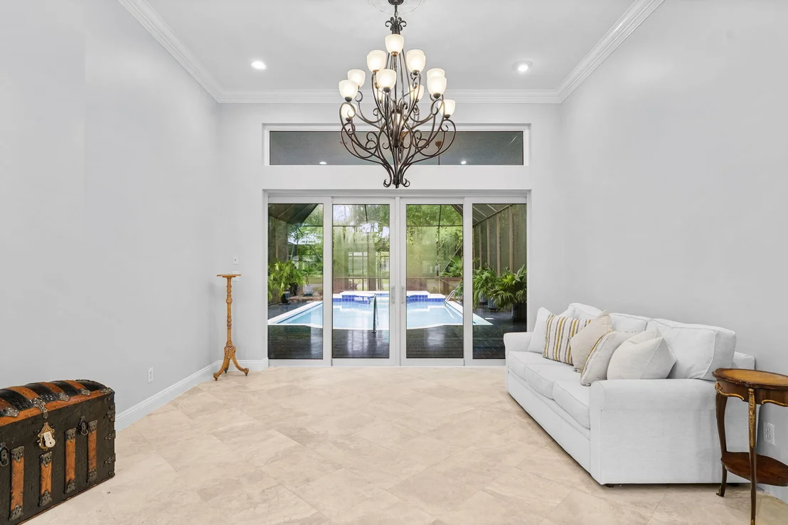 Photo of 156 Baywinds Drive