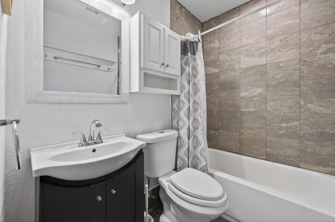 Photo of 5260 Milton Trail