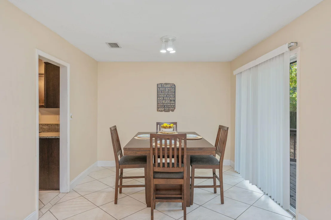 Photo of 2401 Roberts Drive
