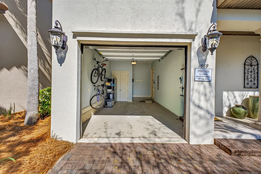 Photo of 1869 Boardwalk Drive
