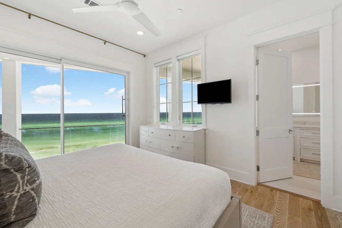 Photo of 323 Pompano Street
