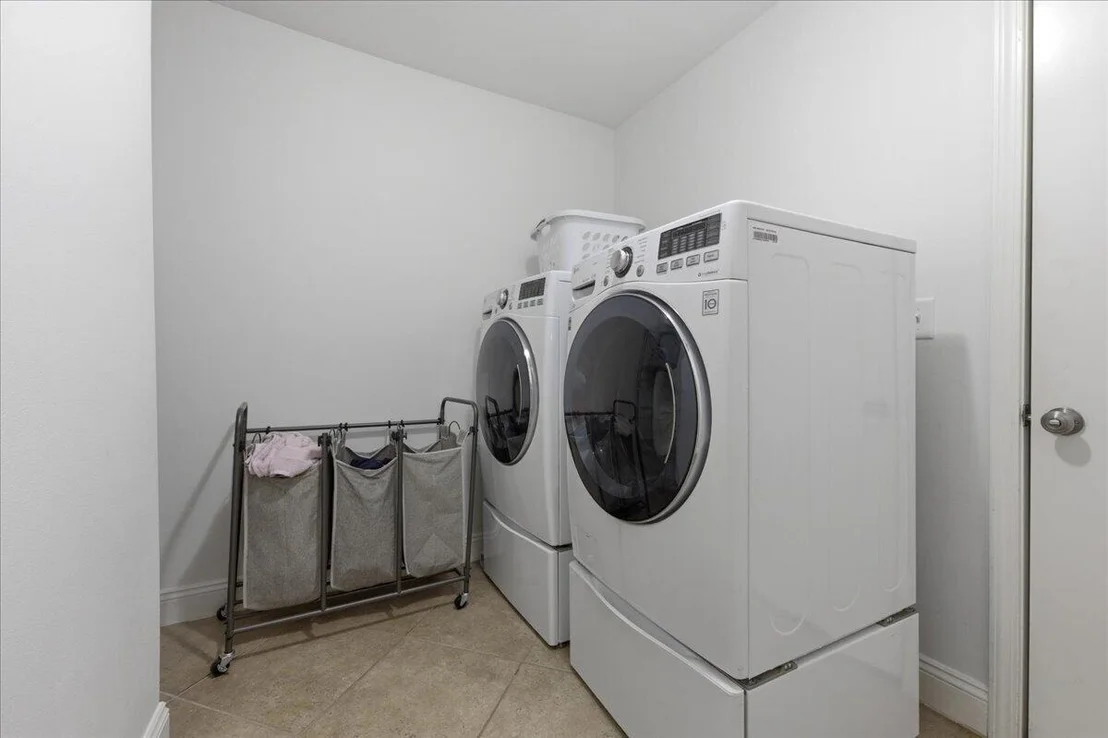 Photo of 4034 Bond Circle