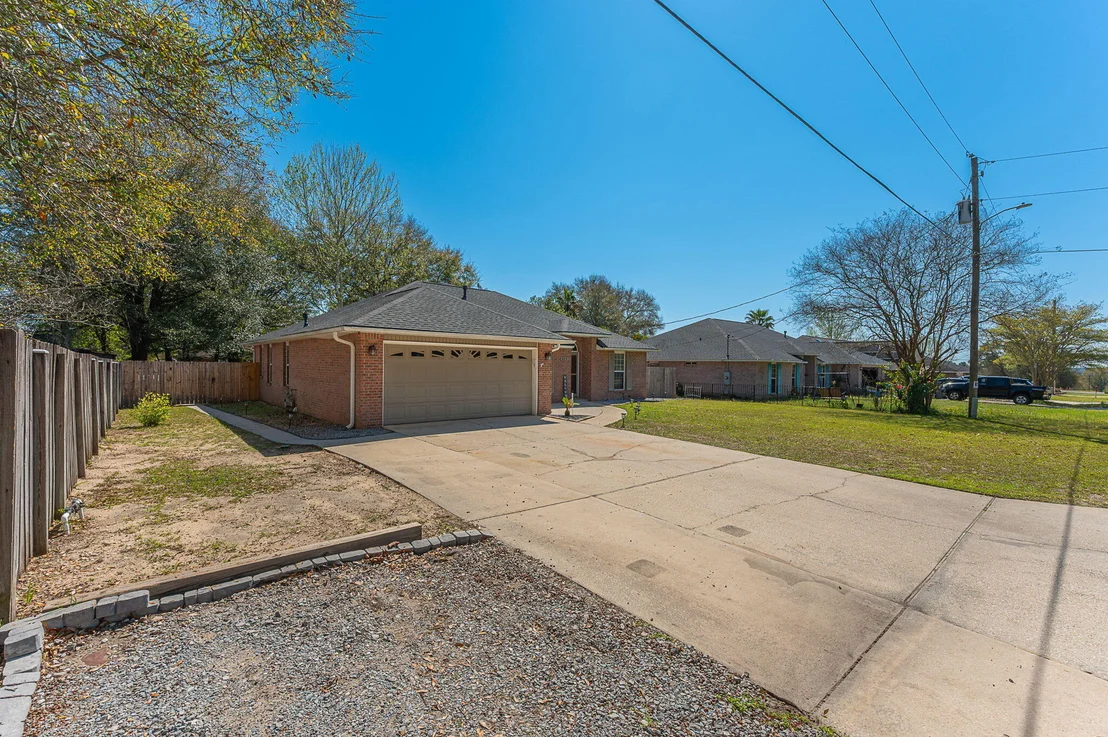 Photo of 604 Huck Finn Drive
