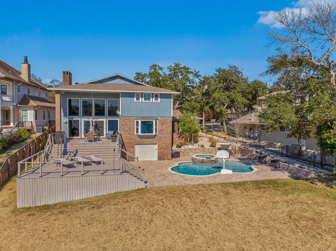 Photo of 228 Lafitte Crescent