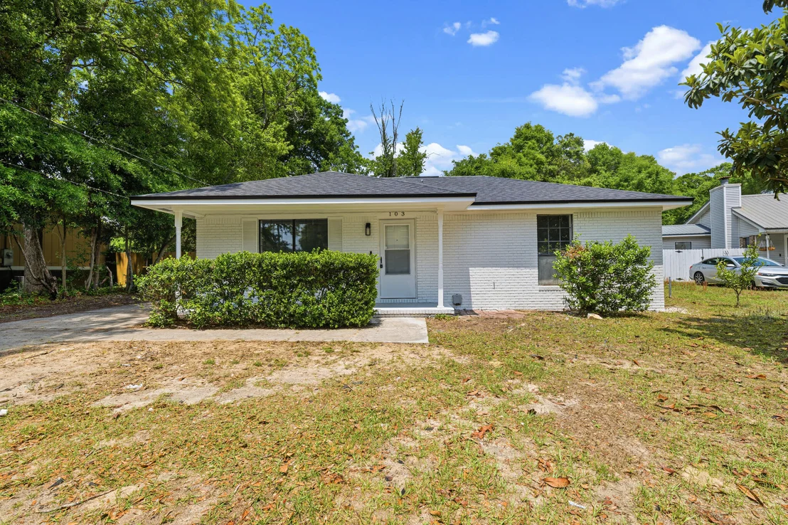 Photo of 103 Jamie Court