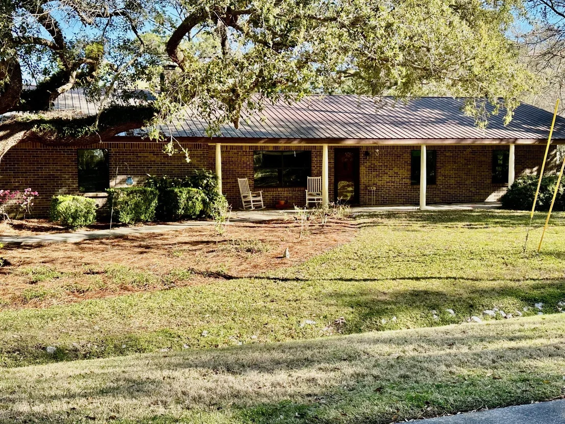 Photo of 444 Pitts Bayshore Drive