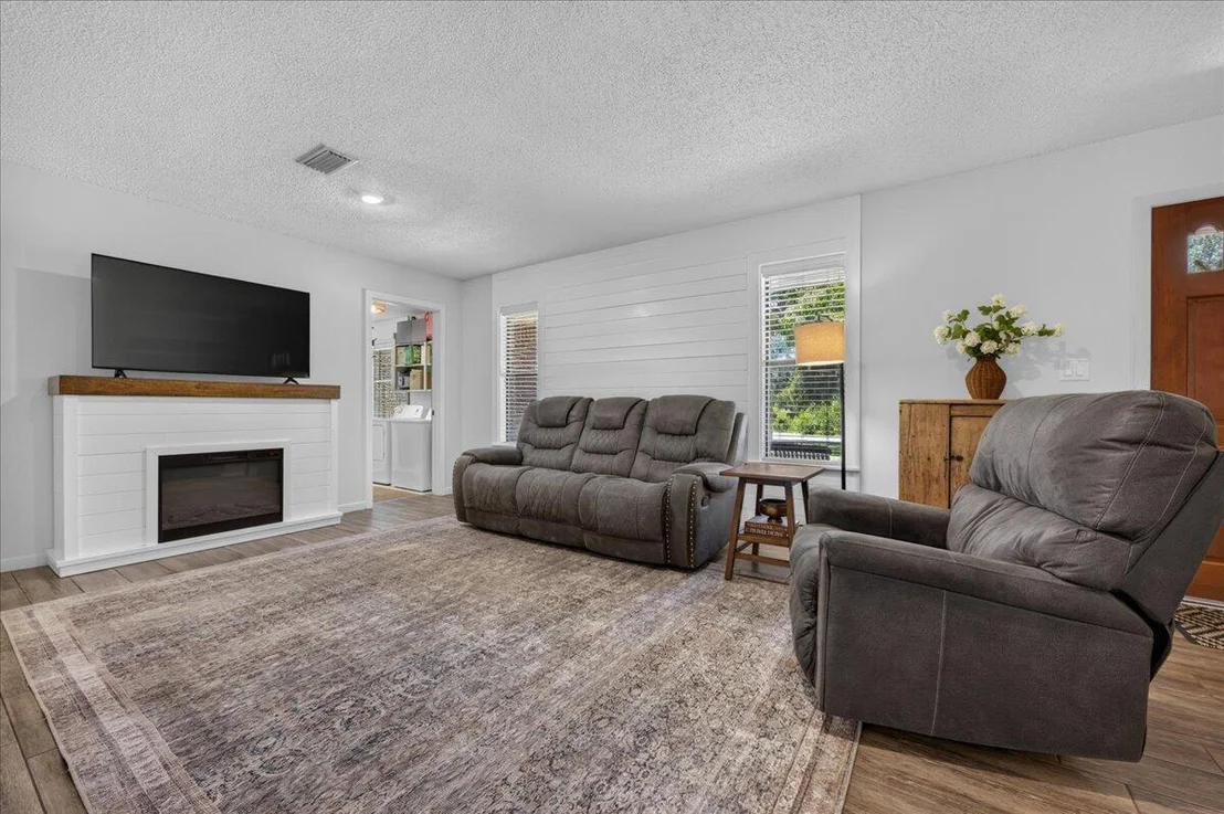 Photo of 8 Longwood Drive