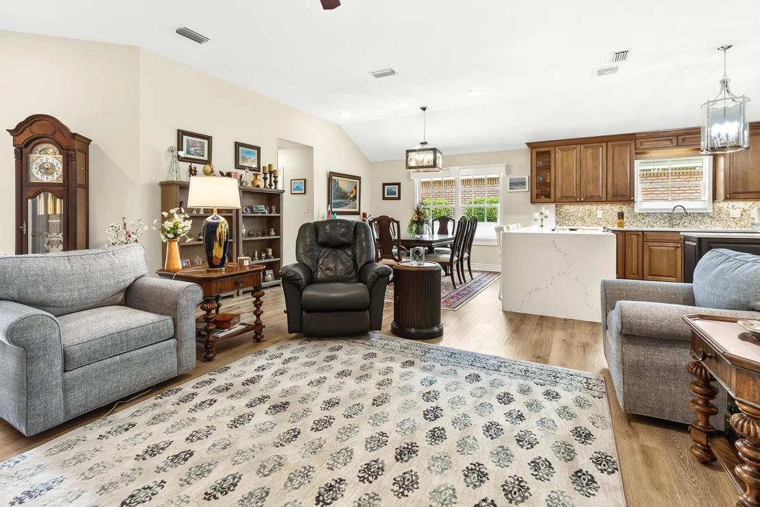 Photo of 204 Bay Tree Drive