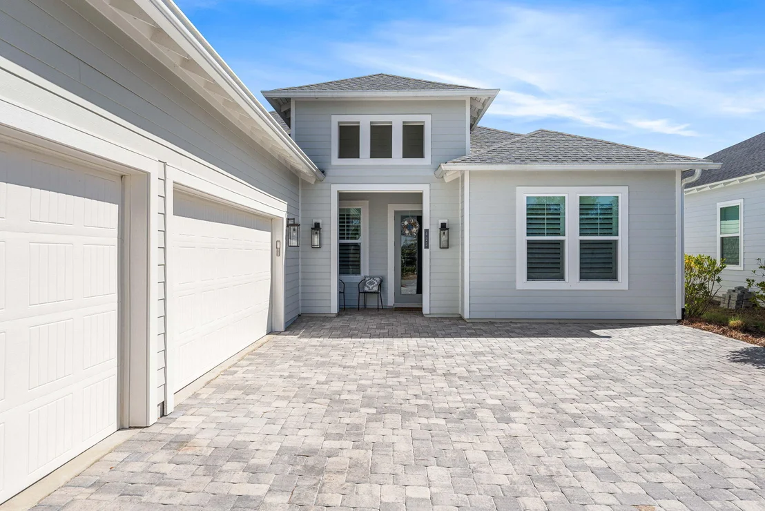 Photo of 425 W Lafayette Road