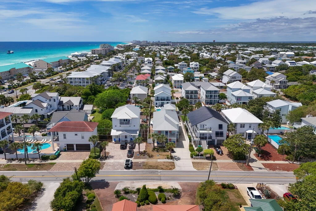 Photo of 64 DOLPHIN Street