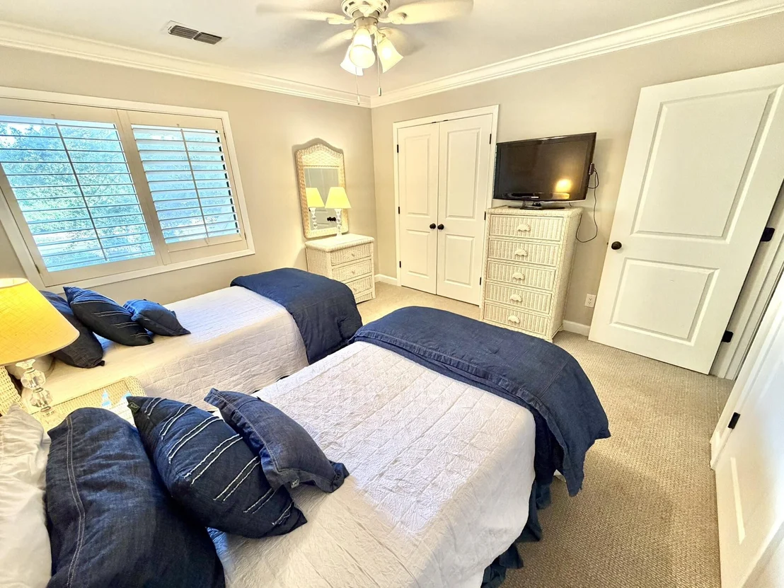 Photo of 5163 Beachwalk Drive