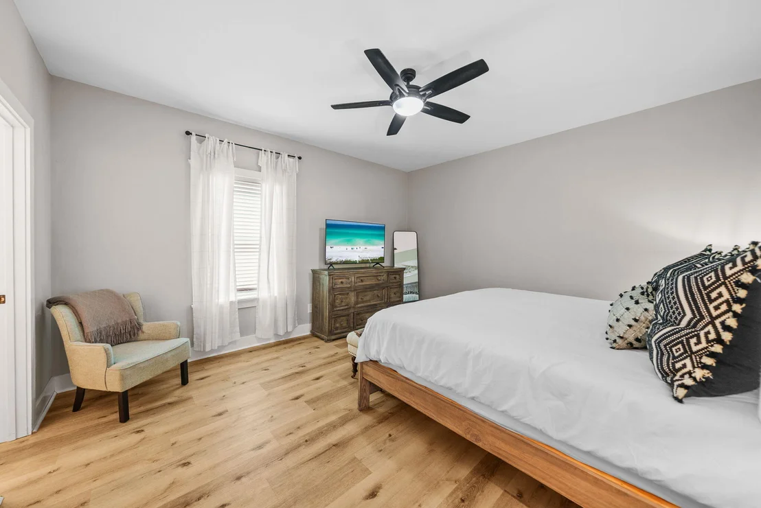 Photo of 8221 Surf Drive