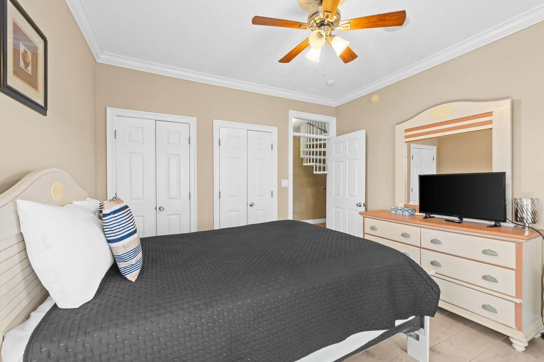 Photo of 56 Terra Cotta Way