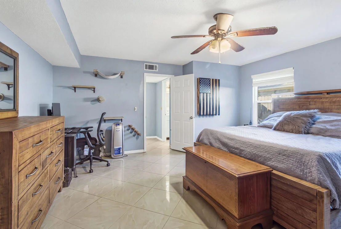 Photo of 11 Tanglewood Circle