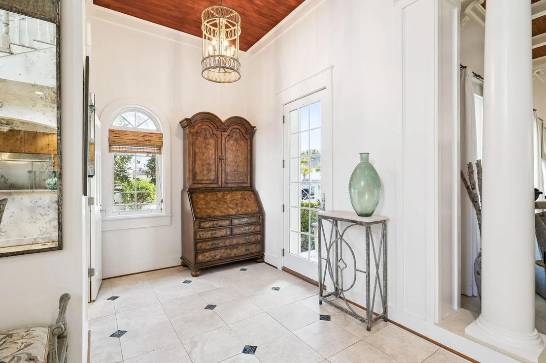 Photo of 152 White Cliffs Boulevard