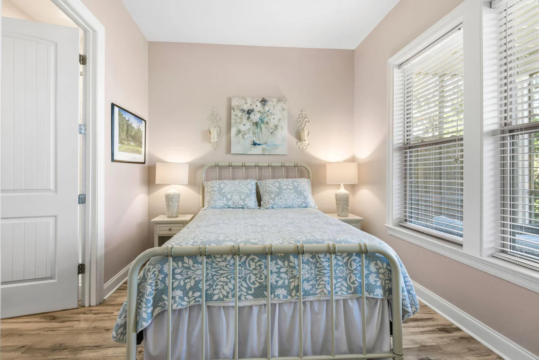 Photo of 123 Beacon Point Drive