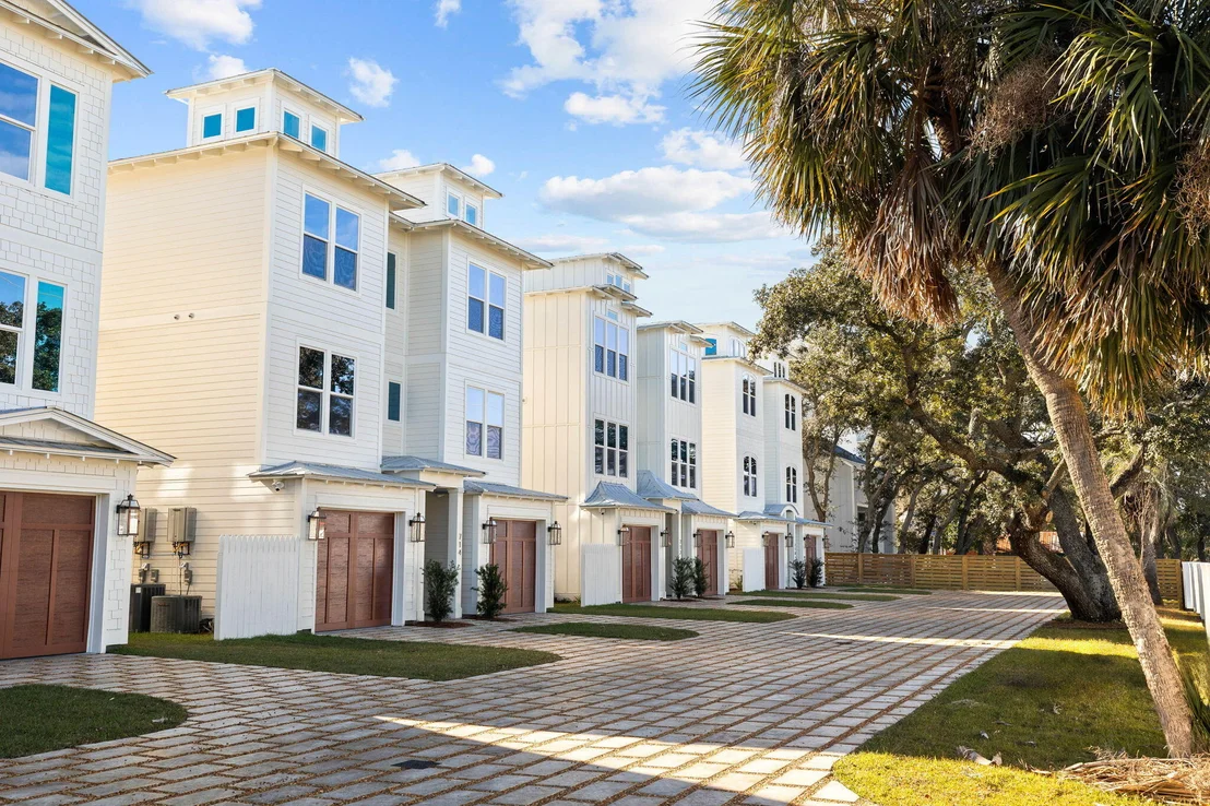 Photo of 714 Harbor Boulevard
