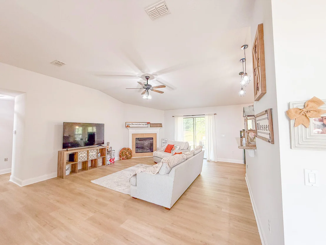Photo of 6214 Flash Lane