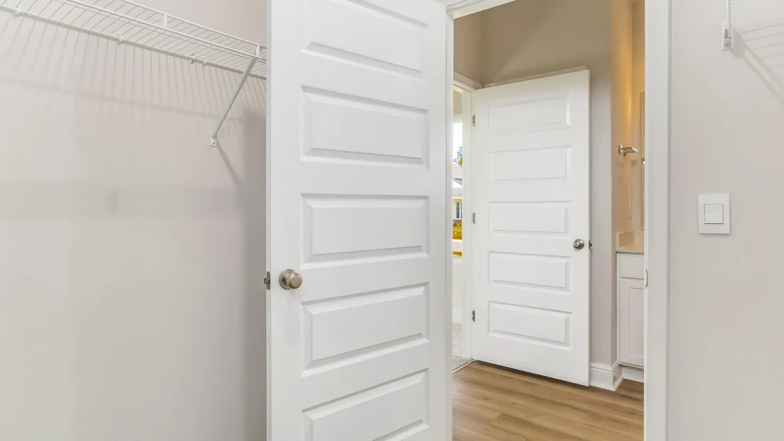 Photo of 5745 Dearing Street