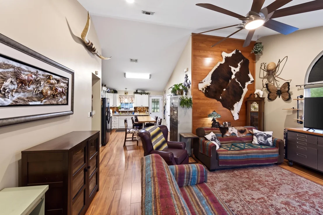 Photo of 635 Southside Drive