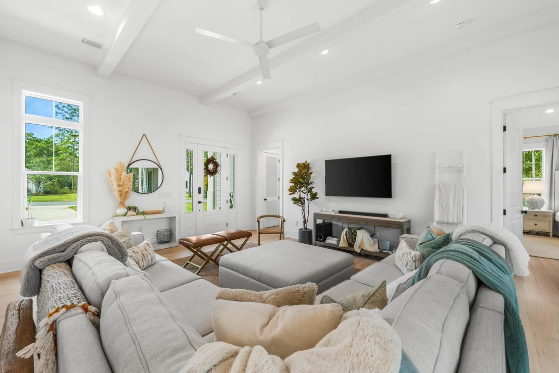 Photo of 489 Hideaway Circle