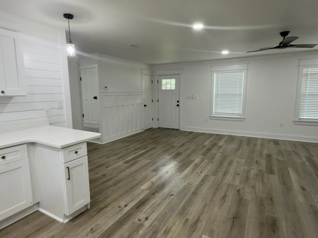 Photo of 3172 Maple Street