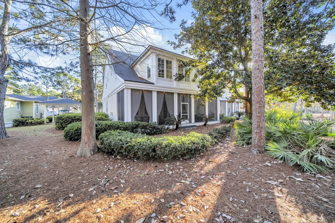 Photo of 1303 Laurel Way
