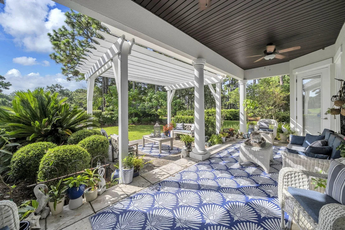 Photo of 4470 Stonebridge Road
