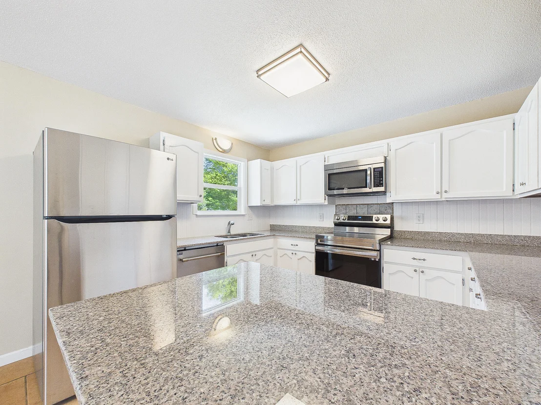 Photo of 3284 Fairview Avenue