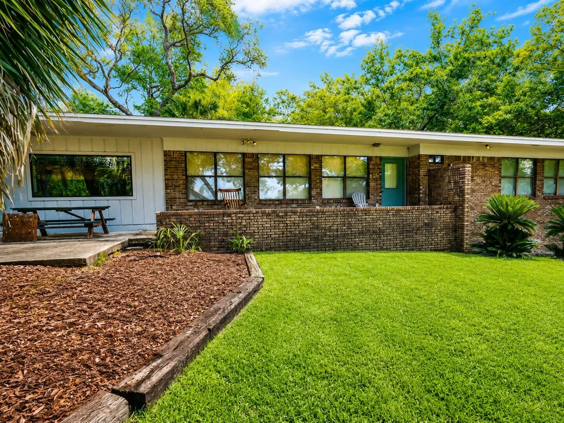 Photo of 140 Chippewa Drive