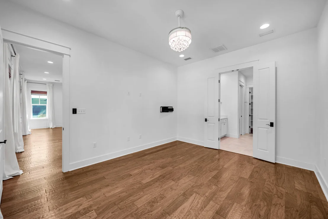 Photo of 654 Breakers Street
