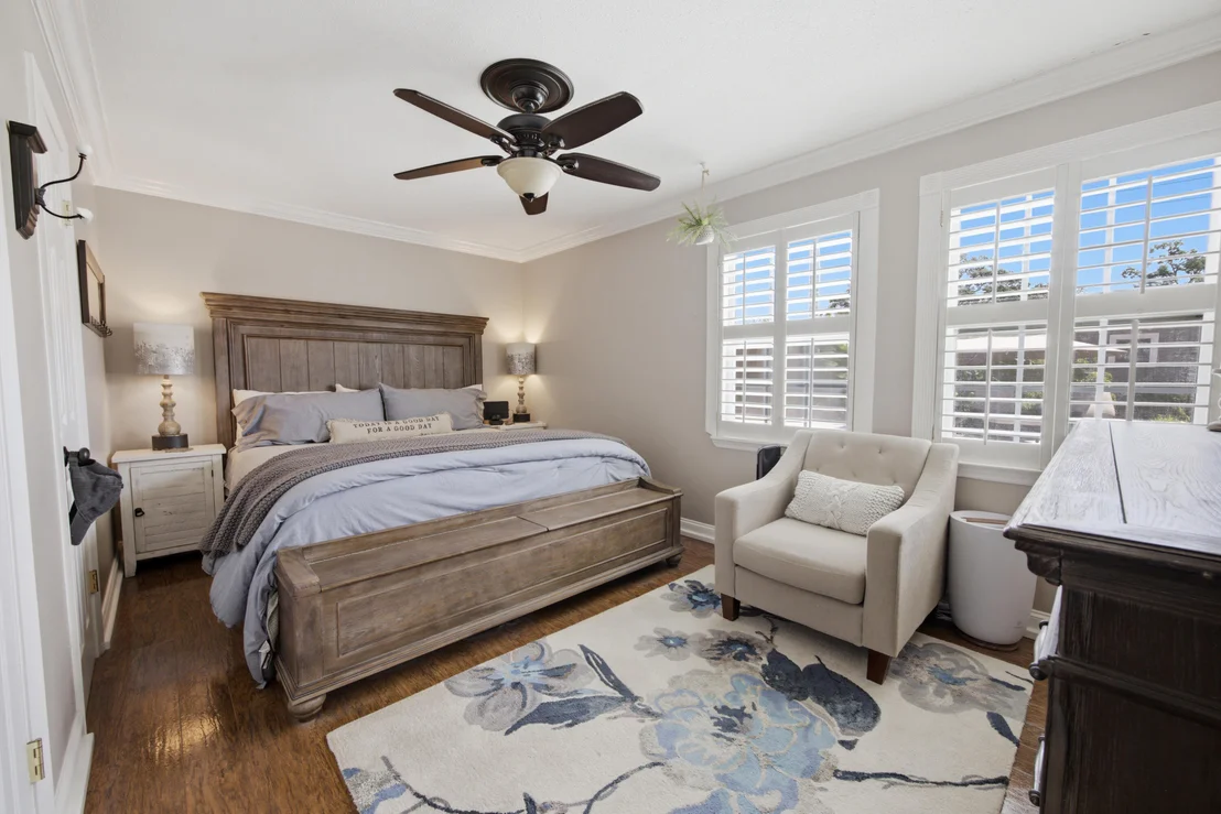 Photo of 325 Echo Circle