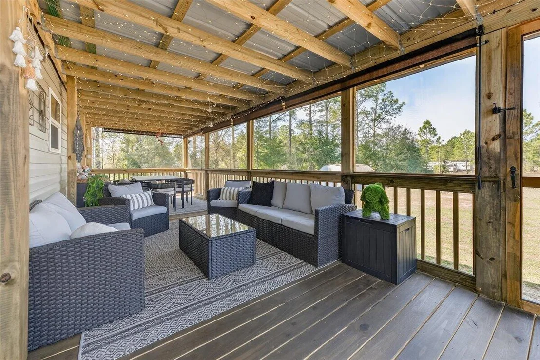 Photo of 4669 Thoroughbred Drive