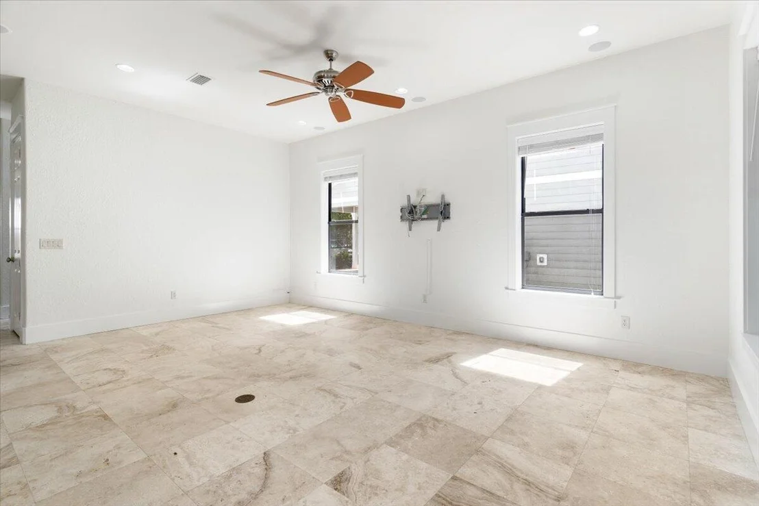 Photo of 31 Beacon Point Drive