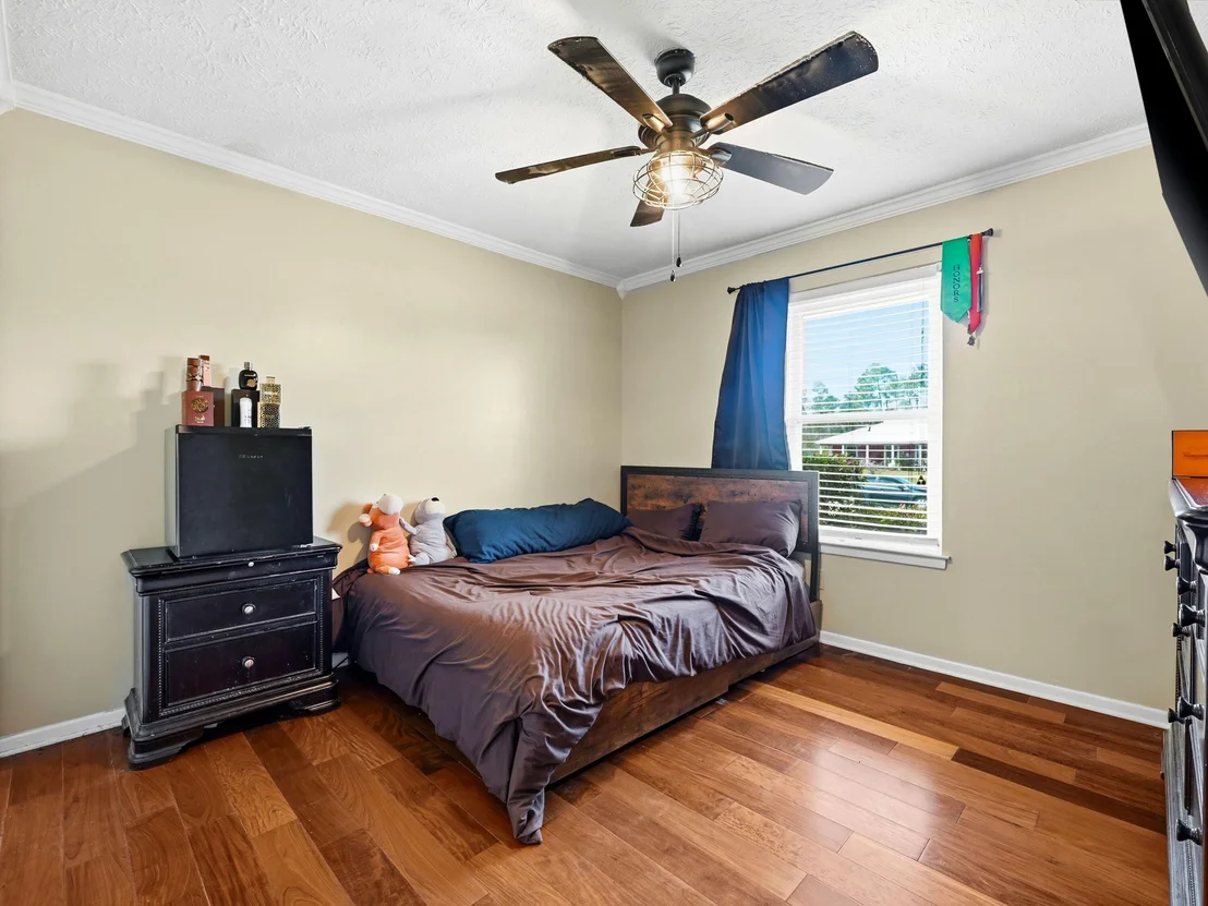 Photo of 4326 Pine Tree Lane