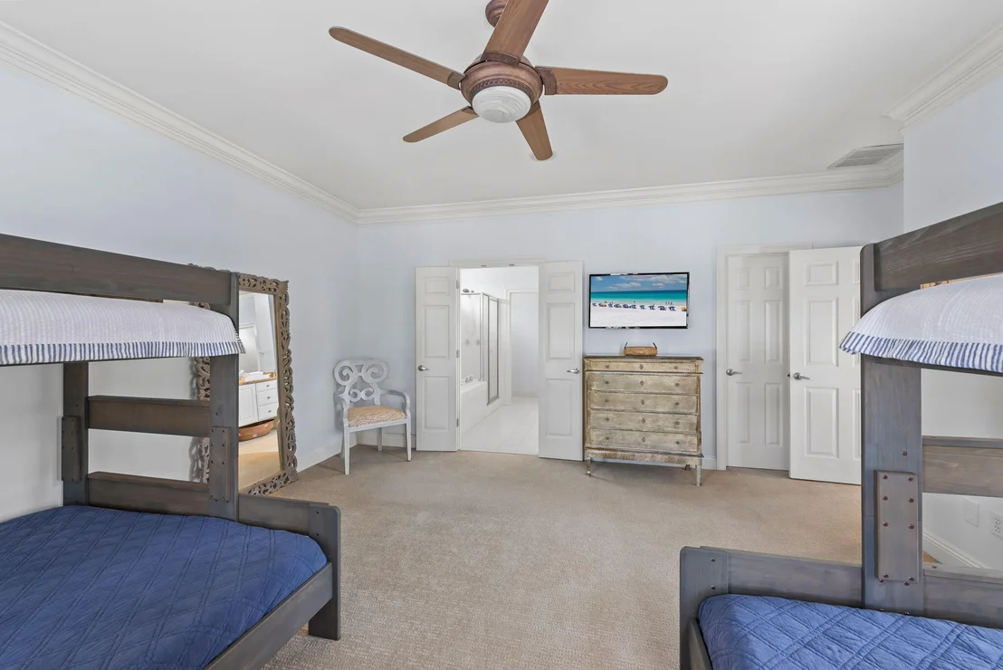 Photo of 130 Cayman Cove
