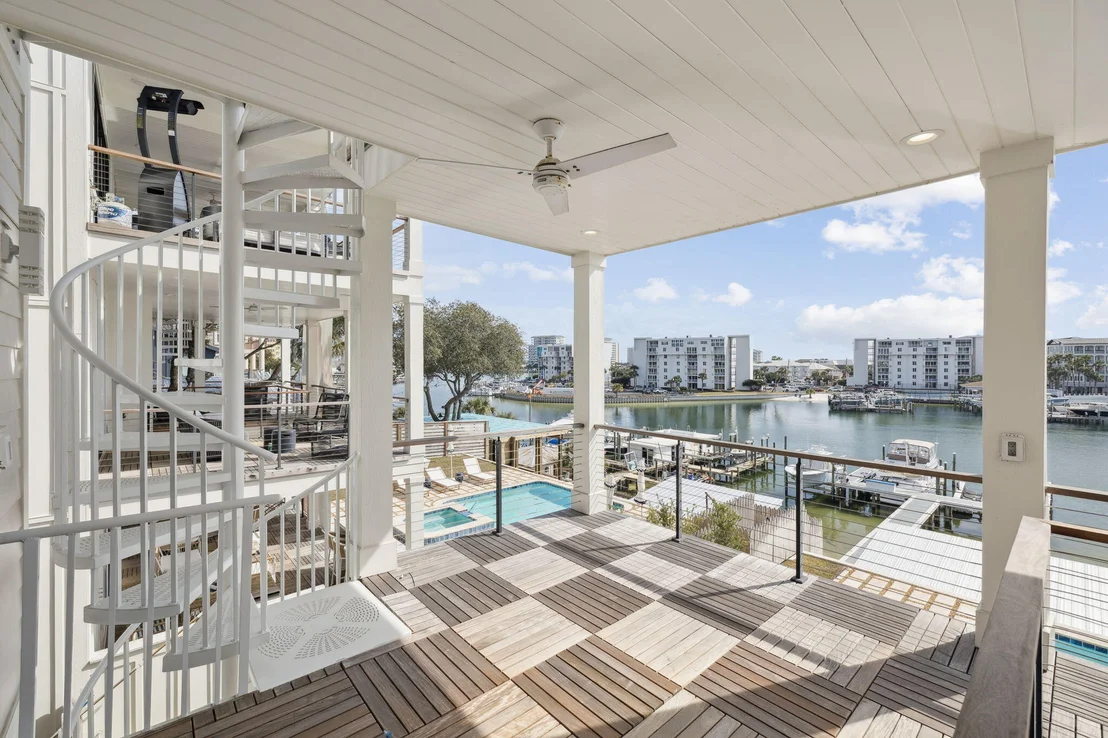Photo of 714 Harbor Boulevard