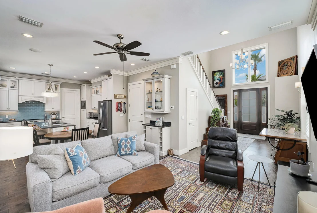 Photo of 47 Saint Simon Circle