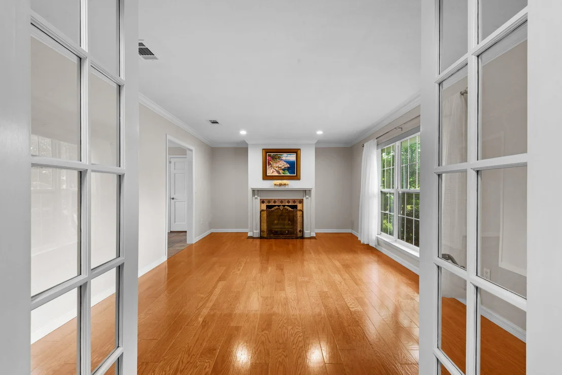 Photo of 5 Maple Avenue
