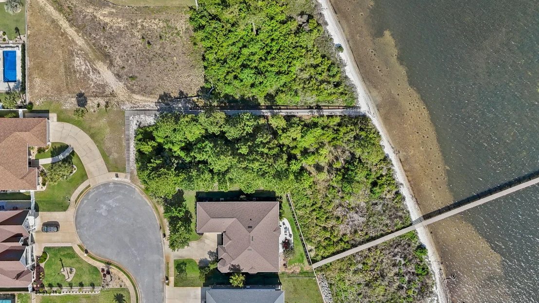 Photo of 7475 Soundshore Drive
