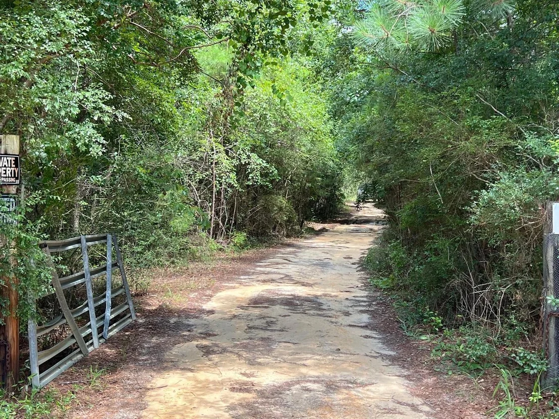 Photo of 1087 Brake Road