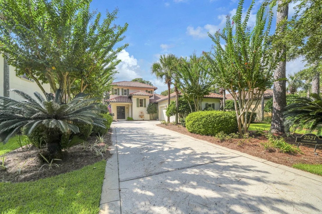 Photo of 2521 Vineyard Lane