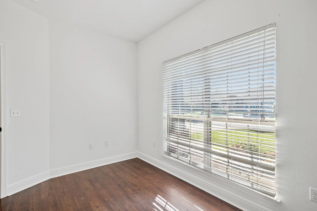 Photo of 333 Bella Boulevard