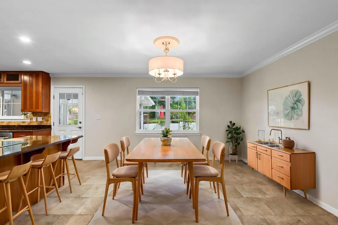 Photo of 5 Maple Avenue