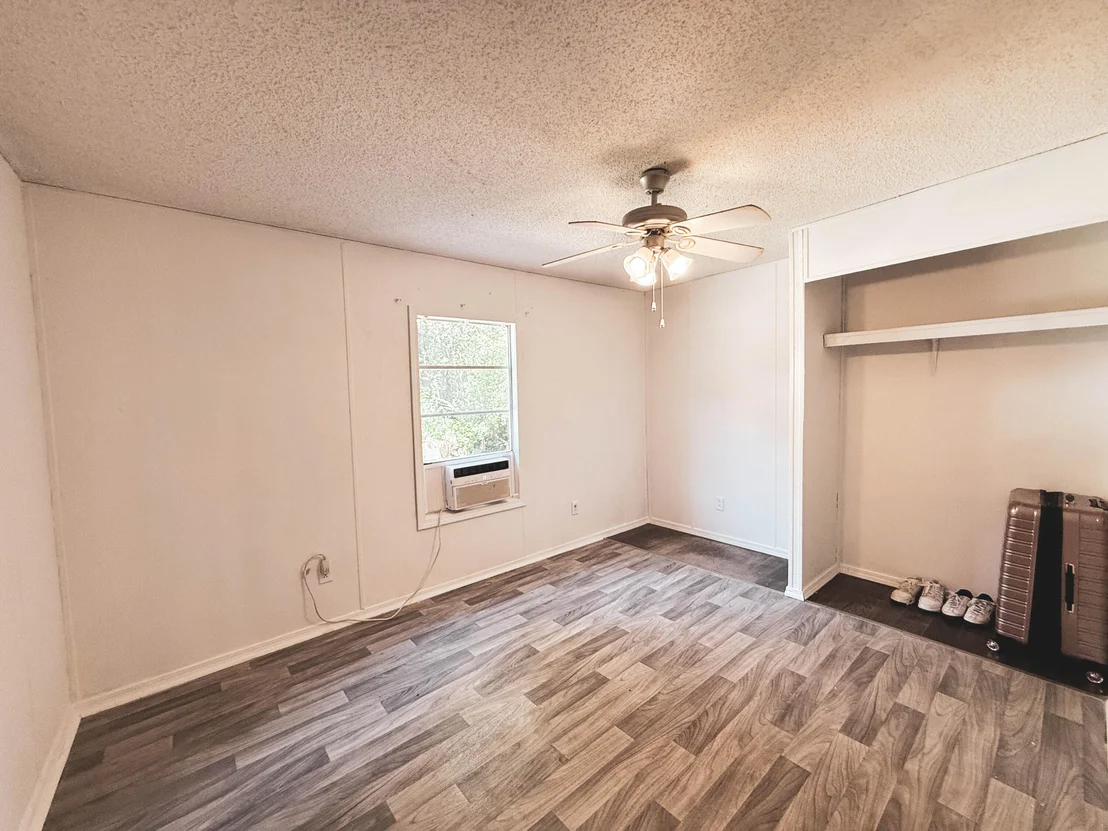 Photo of 4253 Third Avenue