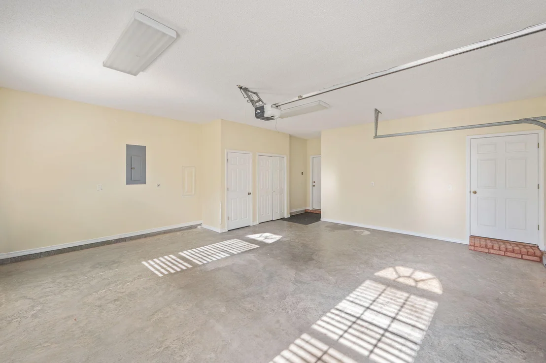 Photo of 5552 Frontier Drive