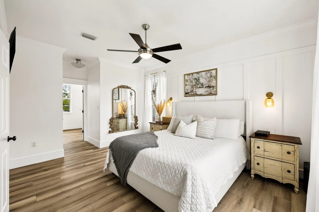 Photo of 1025 Forest Shore Drive