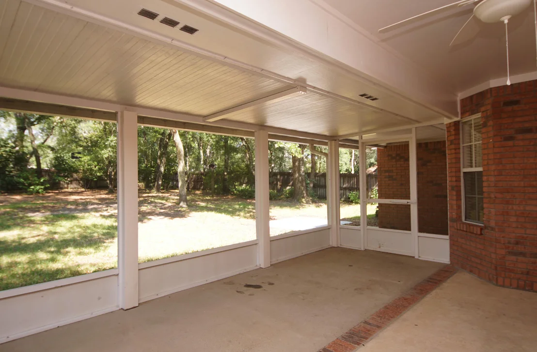 Photo of 1631 Parkside Circle