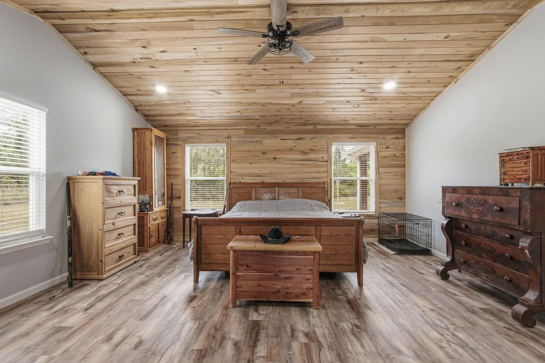 Photo of 7514 Laird Road