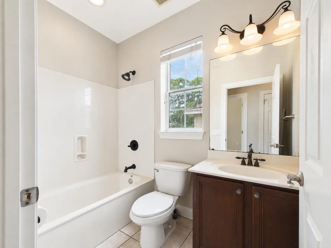 Photo of 321 Nathey Avenue
